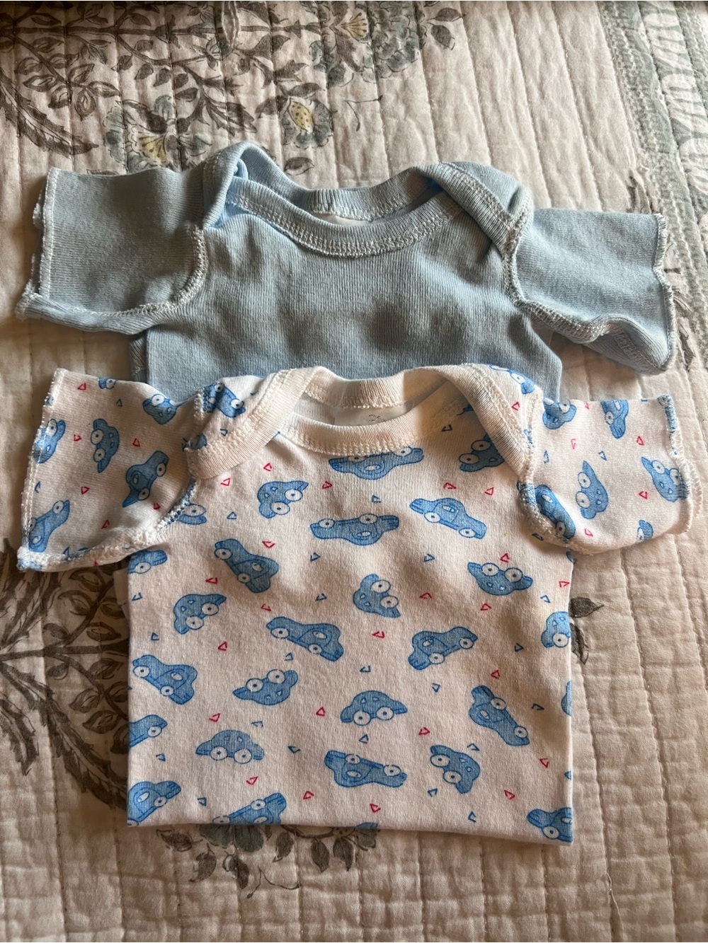 Vintage Newborn Gerber Onesie Pack (boy)